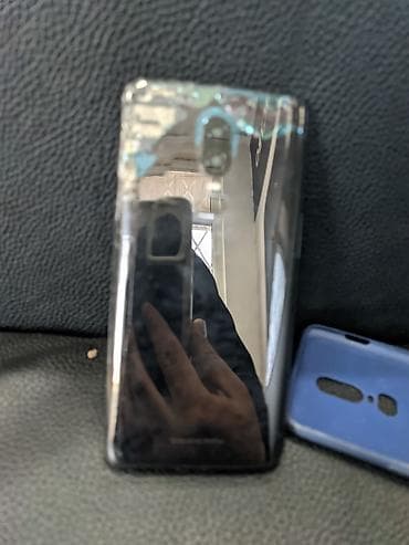 полароид фотоаппарат: OnePlus 6 — 2