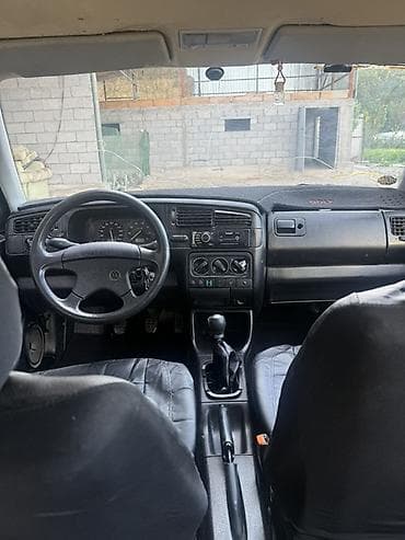 Транспорт: Volkswagen Golf: 1994 г., 1.6 л, Механика, Бензин, Хэтчбэк — 6
