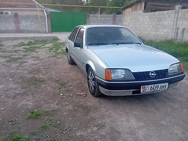 moning: Opel Rekord: 1984 г., 2 л, Ручные, Бензин, Седан — 1