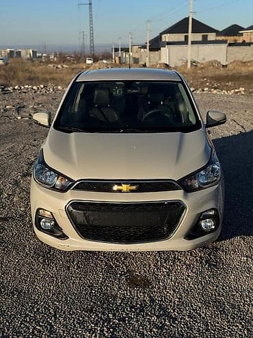 mazda 121: Chevrolet Spark: 2016 г., 1 л, Вариатор, Бензин, Универсал — 2