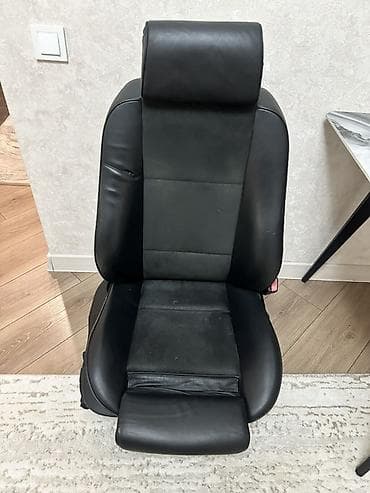 Сиденья: Комплект сидений, Кожа, BMW 2001 г., Б/у, Оригинал, Япония — 10