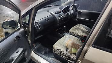 спарк авто: Honda Fit: 2004 г., 1.3 л, Автомат, Хэтчбэк — 4