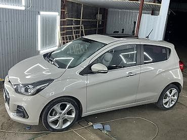 Chevrolet Spark: 2017 г., 1 л, Вариатор, Бензин, Кроссовер — 3