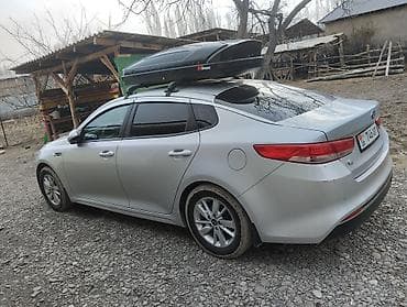 малометражки авто: Kia K5: 2017 г., Седан — 3