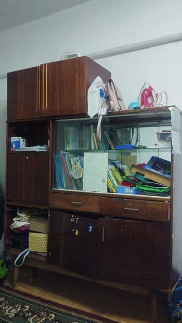 шкаф для ванной комнаты: Срочно продаю сервант — 1