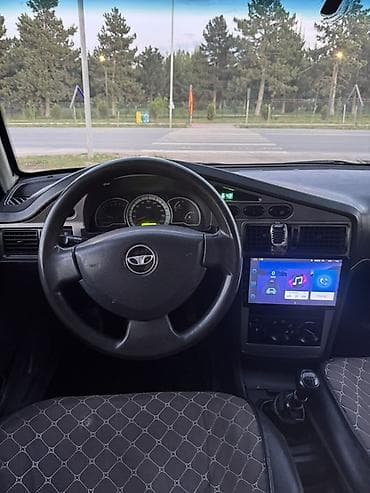 т 82: Daewoo Nexia: 2009 г., 1.5 л, Кол менен иштөөчү, Бензин, Седан — 7