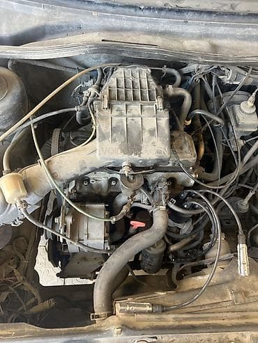 бампер вента: Volkswagen Golf: 1990 г., 1.8 л, Механика, Бензин, Хэтчбэк — 3