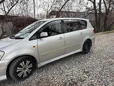 Продажа авто: Toyota Ipsum: 2023 г., 2.4 л, Автомат, Бензин, Минивэн — 5