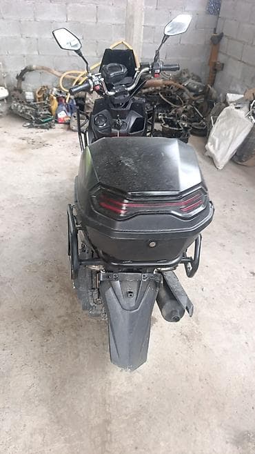 daihatsu boon: Скутер Manas (бензиновый) - Городской/туринговый скутер с агрессивным — 4