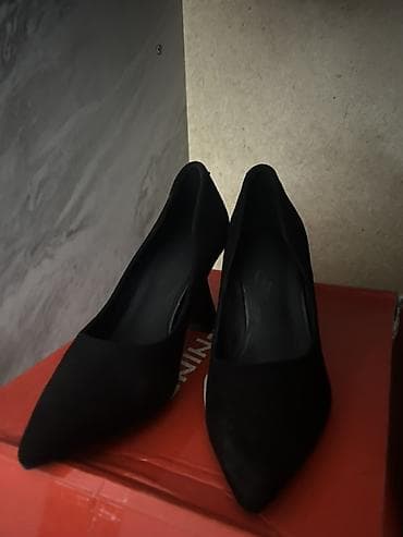 Туфли, 36, Б/у, цвет - Черный, Самовывоз