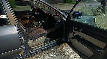 Транспорт: Audi 100: 1991 г., 2 л, Механика, Газ, Седан — 3