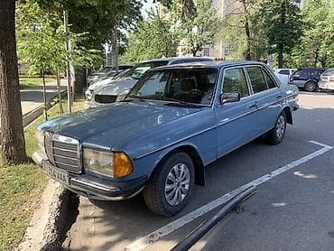 мерс 230: Mercedes-Benz W123: 1981 г., 2.3 л, Механика, Бензин, Седан — 5