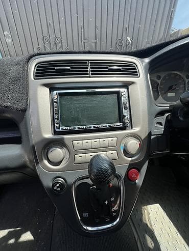 аренда авто ош камри: Honda Stream: 2001 г., 2 л, Автомат, Минивэн — 7