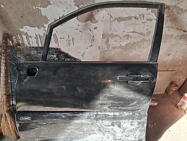 Задняя правая Lexus