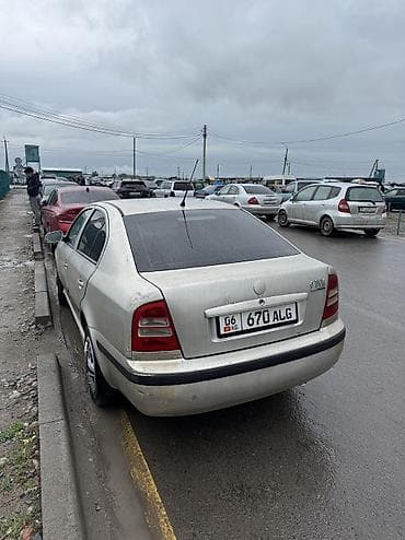 skoda октавия: Skoda Octavia: 2005 г., Механика, Бензин, Седан — 4