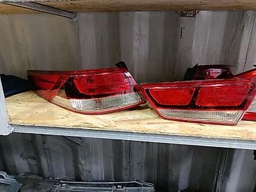 Задние фонари (левый и правый) для автомобиля. - Тип: комбинированные