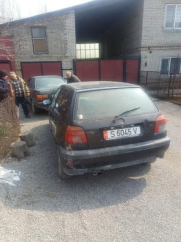 Volkswagen: Volkswagen Golf: 1993 г., 1.4 л, Механика, Хэтчбэк — 1