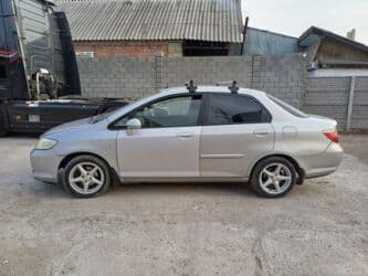 форанер 2020: Honda Город: 2008 г., 1.5 л, Механика, Бензин, Седан — 11