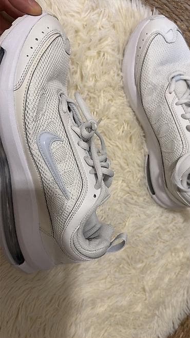 Личные вещи: Кроссовки Nike Air Max AP - Артикул/код модели: CU - Размер по бирке — 2