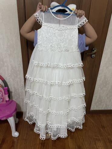 продаю связи с переездом: Детское платье, цвет - Белый, Б/у — 4