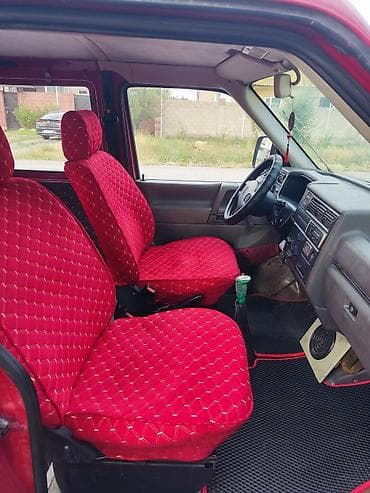 гоф 4: Volkswagen Transporter: 1997 г., 2.4 л, Механика, Дизель, Минивэн — 8
