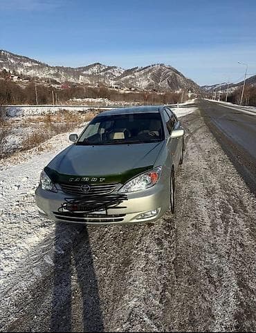Toyota Camry: 2005 г.