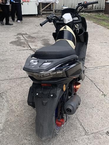 скутер обмен: Макси-скутер 150 куб. см, Бензин, Б/у — 7