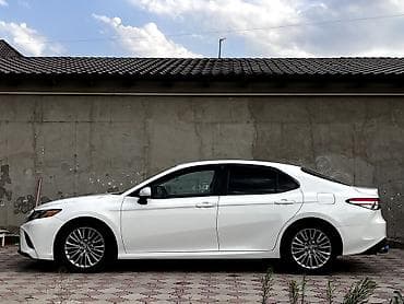14: Toyota Camry: 2018 г., 2.5 л, Автомат, Бензин, Седан — 5