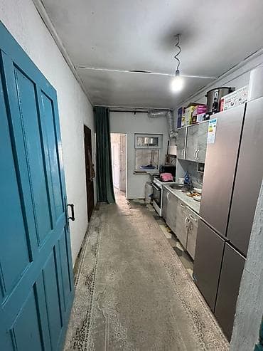 горах: Продаётся жилой дом барачного типа в г. Кант 血， Дом включает: — 4 — 4
