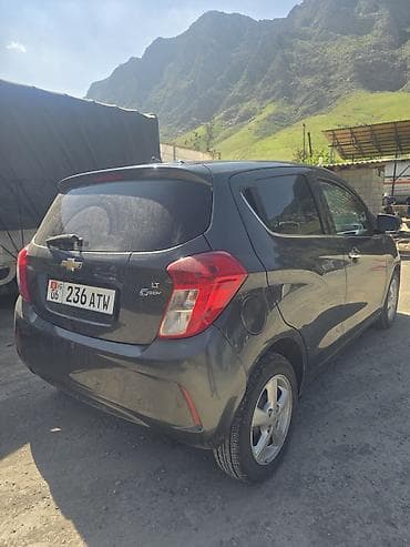 daihatsu yrv: Chevrolet Spark: 2017 г., 1 л, Автомат, Бензин, Хэтчбэк — 4