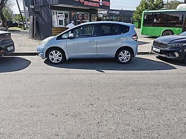 вампер хонда фит: Honda Fit: 2008 г., 1.3 л, Автомат, Бензин, Хэтчбэк — 6