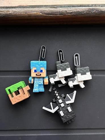 Спорт и хобби: Коллекция мини-фигурок Minecraft из серии Kinder Joy. Обменяю данные — 1