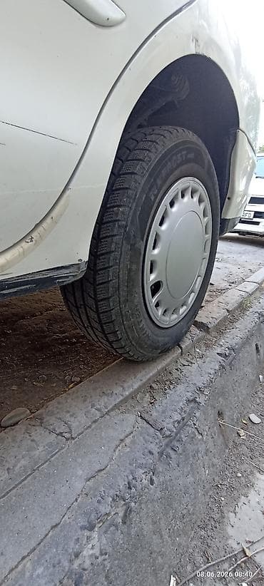 step 2: Mitsubishi Galant: 1993 г., 2 л, Механика, Бензин, Седан — 8