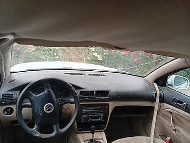 transporter multivan: Volkswagen Passat: 1998 г., 1.6 л, Механика, Бензин, Седан — 1