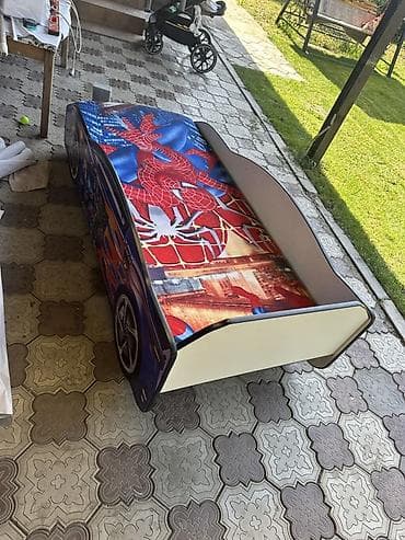 bunk bed: Детская кровать‑машина с ярким тематическим оформлением «Человек‑паук» — 3