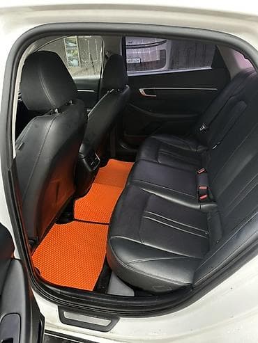 универса: Hyundai Sonata: 2019 г., 2 л, Автомат, Бензин, Седан — 9