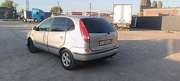 подголовник на лексус: Nissan Tino: 2002 г., 1.8 л, Автомат, Газ, Хэтчбэк — 4