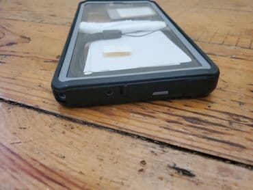 Продаю чехол силиконовый водонепроницаемый на Samsung Galaxy Note 9 и at lalafo.kg Продаю чехол силиконовый водонепроницаемый на Samsung Galaxy Note 9 и