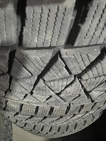 шины 225 60 r17 зима бу: Зимняя японская шина. Фирма Bridgestone made in Japan. Размер — 3