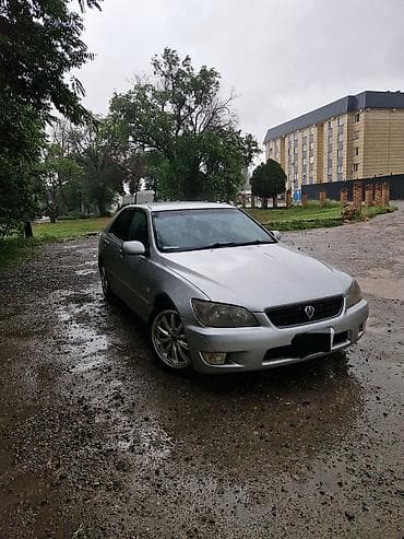 Toyota Altezza: 2003 г., 2 л, Автомат, Газ, Седан