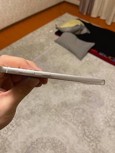 microsoft laptop surface: Samsung Galaxy S23, Б/у, 256 ГБ, цвет - Белый, 1 SIM, eSIM — 4