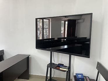 аренда сцены: Аудитория для обучения/тренингов Светлая учебная комната с рядами — 6