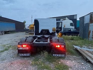 тигил: Сүйрөгүч, Renault — 4