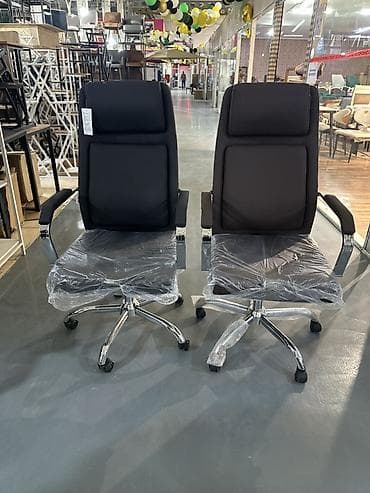 Офис креслолор, Дөңгөлөктүү, түсү - Кара, Экокожа