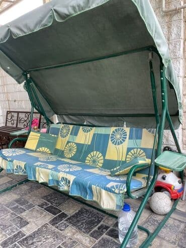 старый мебель продаю: Садовые качели Металл, Со спинкой, С крышей — 4