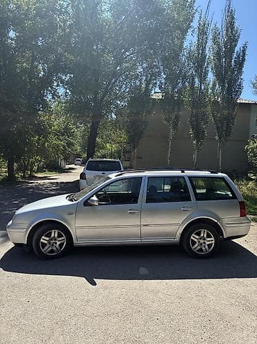 куда: Volkswagen Golf: 2002 г., 2 л, Автомат, Бензин, Универсал — 3