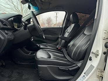 techno spark: Chevrolet Spark: 2020 г., 1 л, Вариатор, Бензин, Хэтчбэк — 7