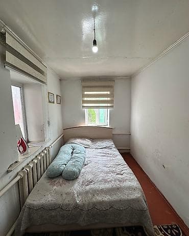 Кыймылсыз мүлк: ✨ Продаётся дом в с. Сокулук ✨ 🏡 Характеристики: • Участок - 10 — 4
