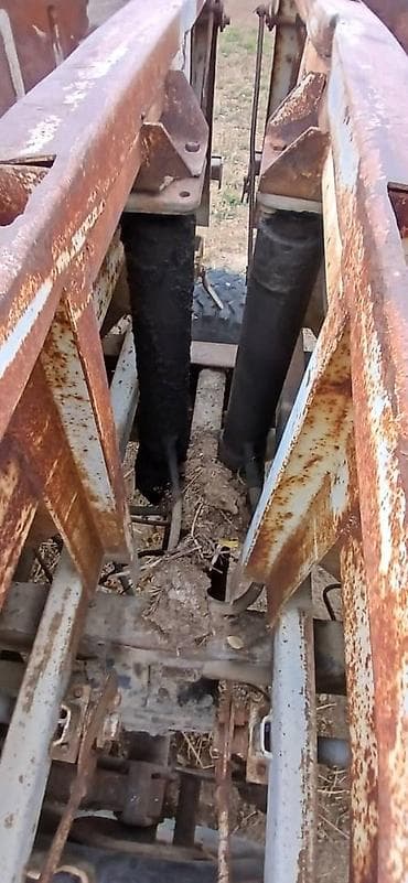 трактор расрочка: Продаётся трактор в комплекте с плугом(6-корпус),планировкой(мала) — 9