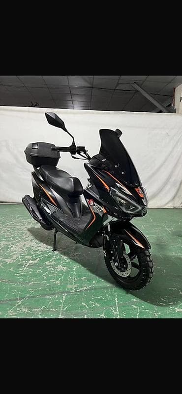 скутера водные: Скутер/максискутер 50–150 см³ (по внешнему виду серии X) — 1